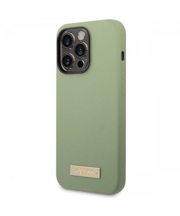 Guess Silicone Logo Plate MagSafe case for iPhone 14 Pro Max - green