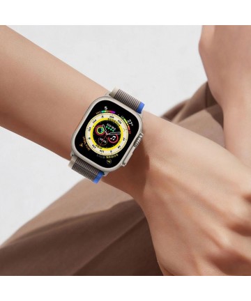 Tech-Protect Nylon Strap for Apple Watch 4/5/6/7/8/9/SE/Ultra 1/2 (42/44/45/49 mm) - Black & Orange