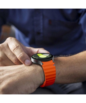 Tech-Protect Silicone Sport Strap for Samsung Galaxy Watch 4 / 5 / 5 Pro / 6 / 7 / FE - Orange