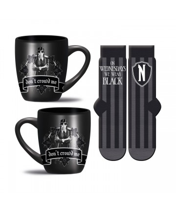 Pyramid: Wednesday - Wear Black Mug & Socks Set (GP2400893)